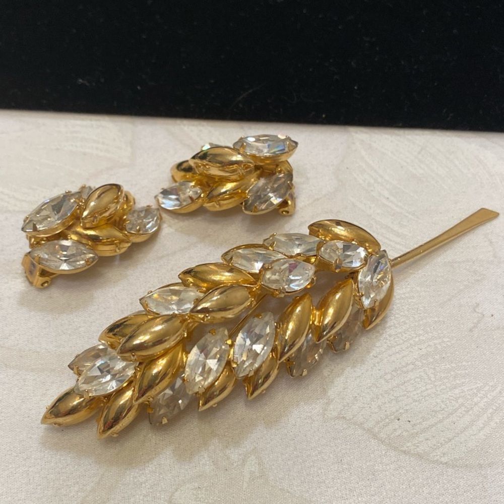 Vintage Alice Caviness Dimensional Demi Parure - Picture 2 of 9